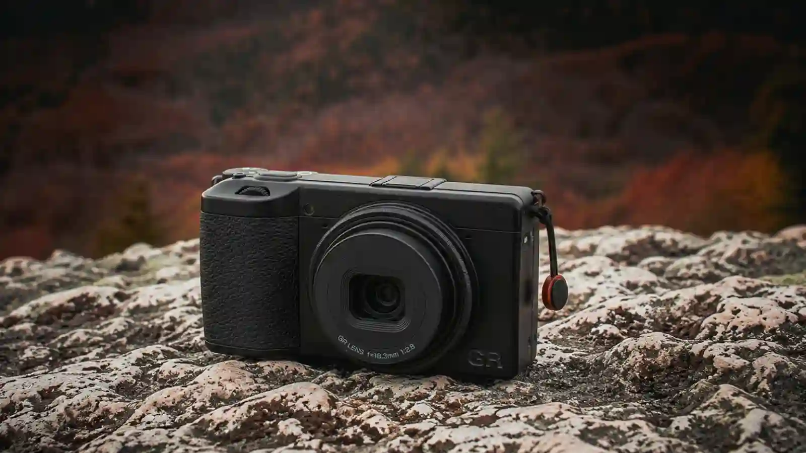 Camera Ricoh GR IV